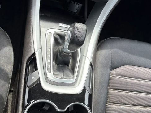 Used 2016 Ford Fusion SE image 21