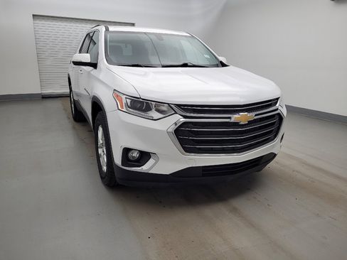 Used 2020 Chevrolet Traverse LT image 14