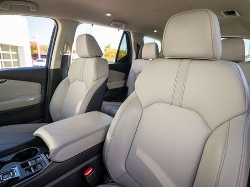 Used 2025 Honda Pilot EX-L image 5