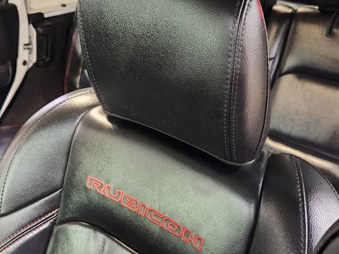 Used 2021 Jeep Wrangler Unlimited Rubicon AWD/4WD image 27