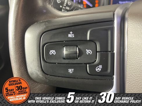 Used 2019 GMC Sierra 1500 SLT w/ SLT Premium Package image 29