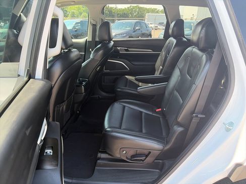 Used 2021 Kia Telluride S FWD image 21