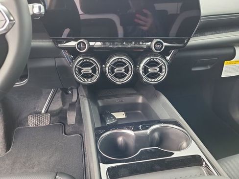 New 2026 Chevrolet Blazer EV LT image 17