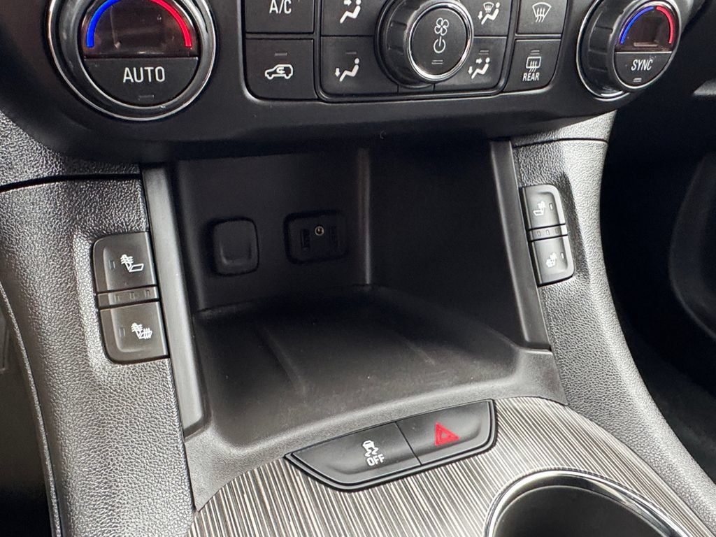 Used 2019 GMC Acadia SLT w/ Black Edition AWD/4WD image 28