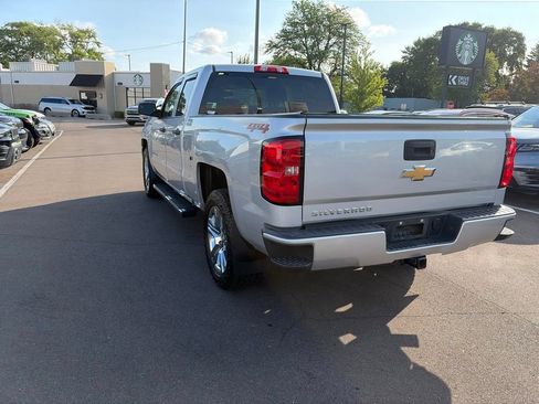 Used 2018 Chevrolet Silverado 1500 Custom w/ Custom Value Package AWD/4WD image 7