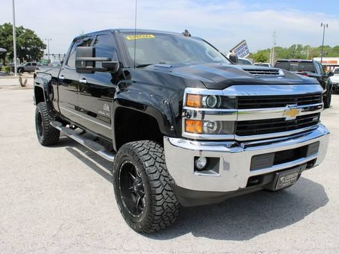 Used 2017 Chevrolet Silverado 2500 LTZ w/ Duramax Plus Package AWD/4WD image 15