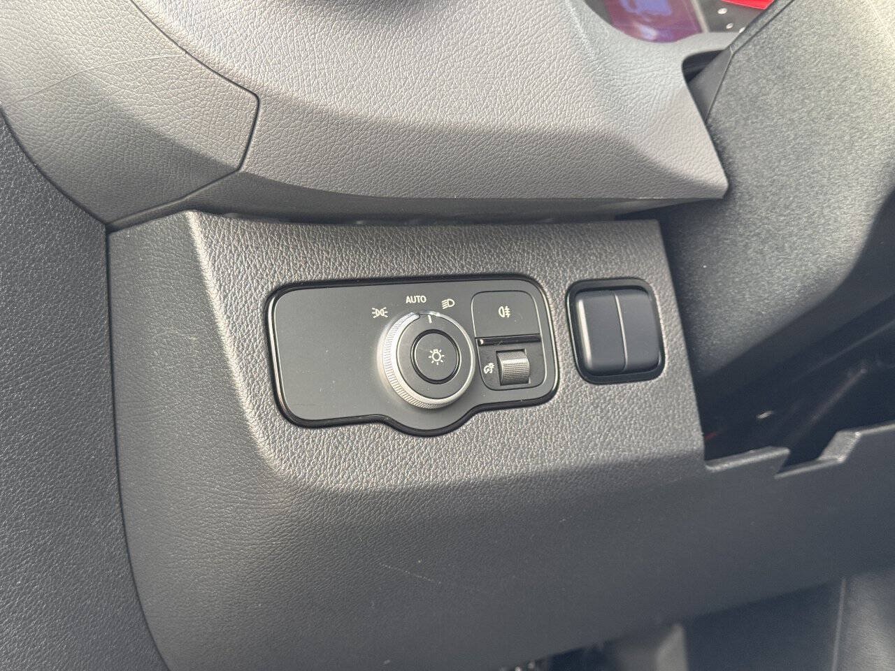 Used 2019 Mercedes-Benz Sprinter 144 image 26