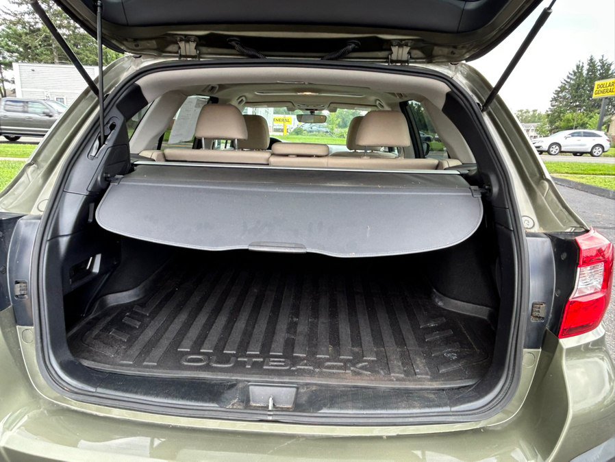 Used 2018 Subaru Outback 2.5i Limited AWD/4WD image 17
