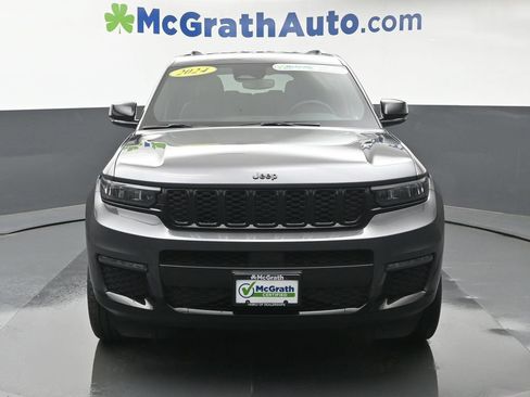 Used 2024 Jeep Grand Cherokee L Limited w/ Black Appearance Package AWD/4WD image 6