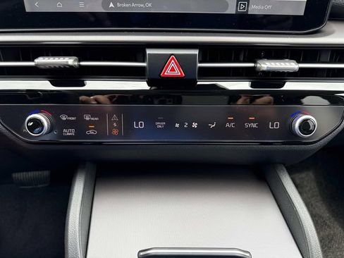 New 2026 Kia Sportage SX Prestige AWD/4WD image 22