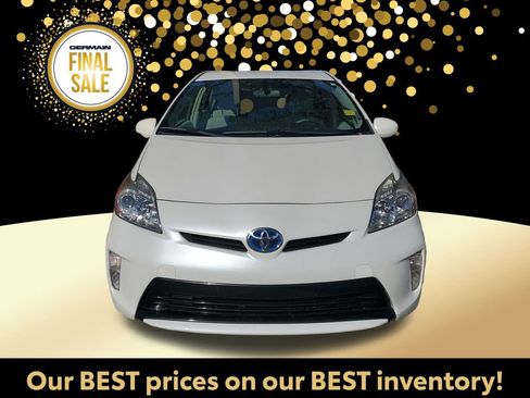 Used 2014 Toyota Prius Two image 3