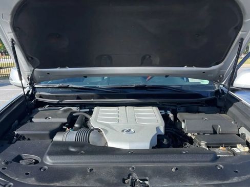 Used 2011 Lexus GX 460 AWD/4WD image 7