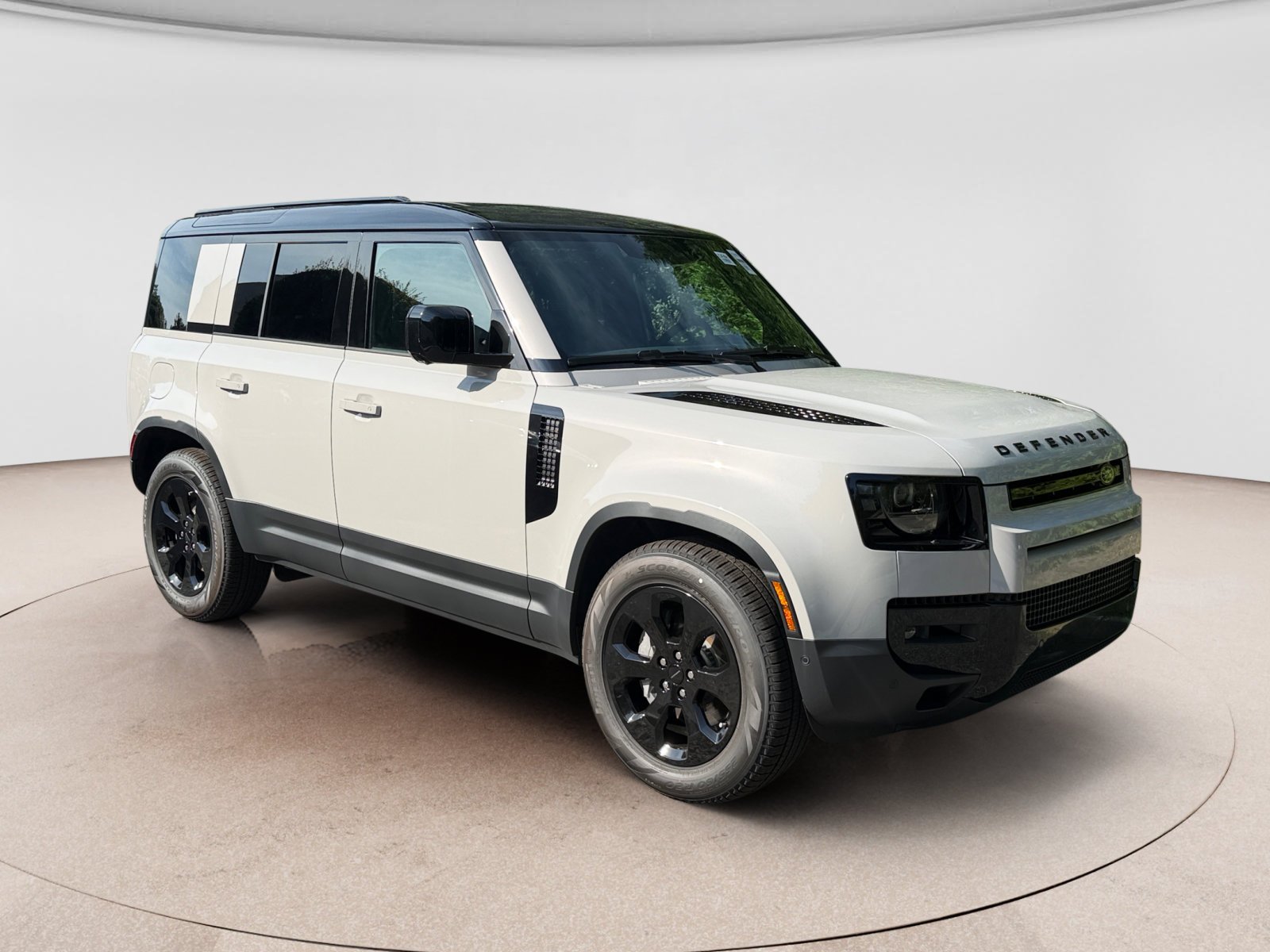 New 2026 Land Rover Defender 110 S AWD/4WD image 7