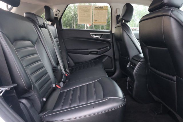 Used 2024 Ford Edge SEL AWD/4WD image 13