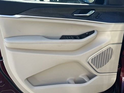 New 2026 Jeep Grand Cherokee Limited w/ Luxury Tech Group II image 11