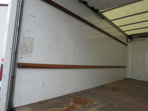 Used 2021 GMC Savana 3500 Extended w/ Power Convenience Package image 18