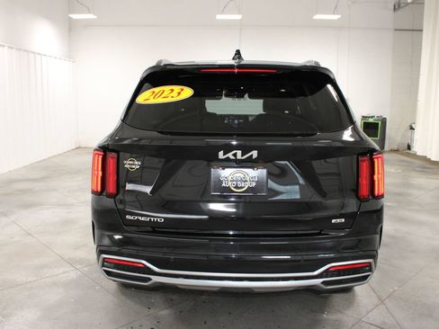 Used 2023 Kia Sorento SX AWD/4WD image 8