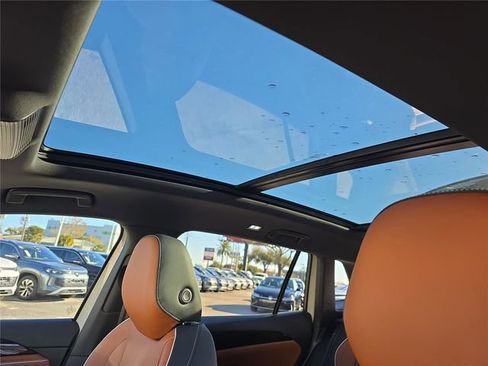 New 2026 Volkswagen Tiguan SEL R-Line image 23