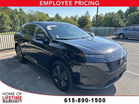 Used 2025 Nissan Murano SL AWD/4WD image 1