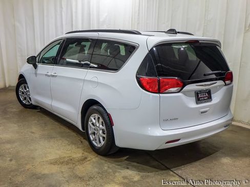 Used 2021 Chrysler Voyager Lxi FWD image 9