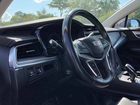 Used 2018 Cadillac XT5 Luxury w/ Driver Awareness Package FWD image 27