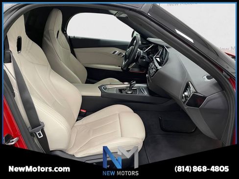 Used 2023 BMW Z4 M40i image 13