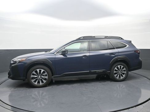 Used 2025 Subaru Outback Limited XT image 4