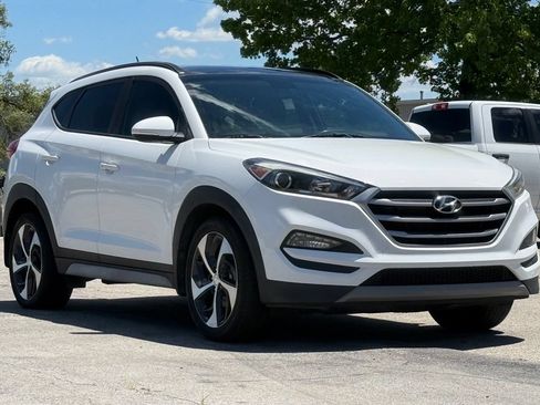 Used 2017 Hyundai Tucson Value FWD image 8
