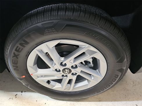 New 2026 Hyundai Tucson SE image 31