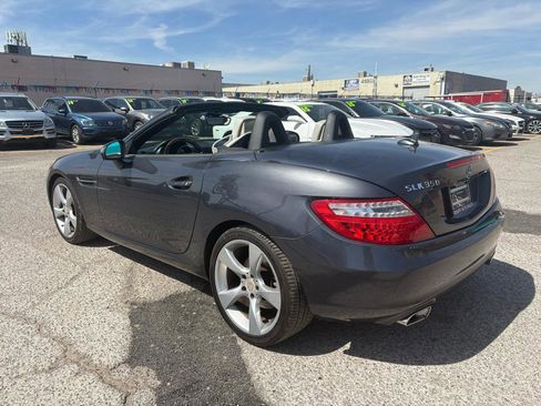 Used 2012 Mercedes-Benz SLK 350 image 4