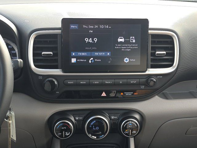 Certified 2022 Hyundai Venue SEL FWD image 13