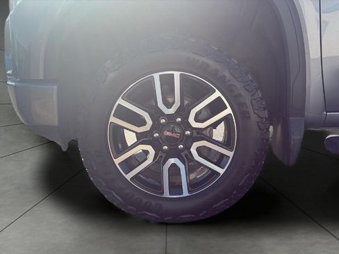 Used 2019 GMC Sierra 1500 AT4 w/ AT4 Premium Package AWD/4WD image 13