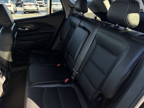 Used 2023 GMC Terrain SLT w/ Infotainment Package II image 26