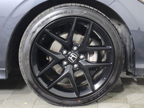 Used 2025 Honda Civic Sport image 19