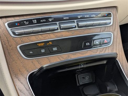 Used 2022 Mercedes-Benz E 350 Sedan image 17