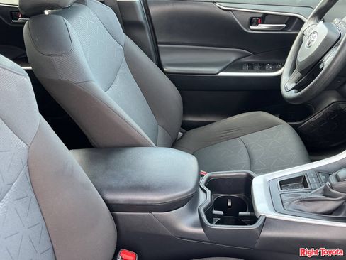 Certified 2025 Toyota RAV4 XLE FWD image 14