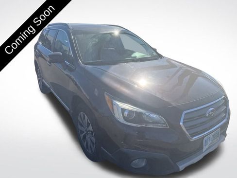 Used 2017 Subaru Outback 3.6R Touring image 35