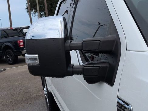 Used 2021 Ford F250 Platinum w/ FX4 Off-Road Package AWD/4WD image 12