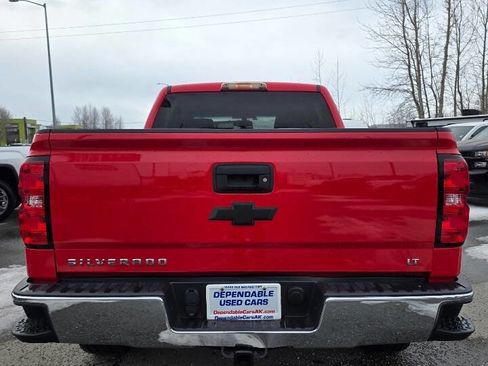 Used 2018 Chevrolet Silverado 1500 LT w/ LT Eassist Package image 12