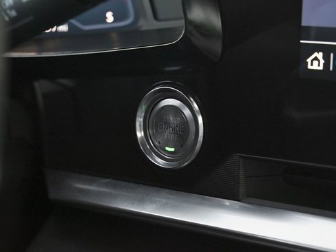 Used 2021 Chevrolet Corvette Stingray Preferred Cpe w/ Engine Appearance Package image 31