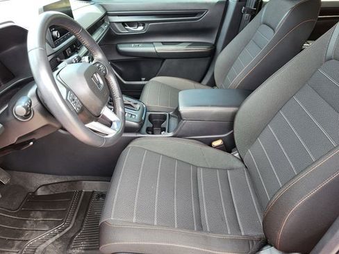 Used 2025 Honda CR-V Sport image 11