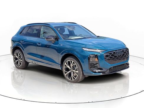 New 2026 Audi Q3 quattro 2.0T AWD/4WD image 1