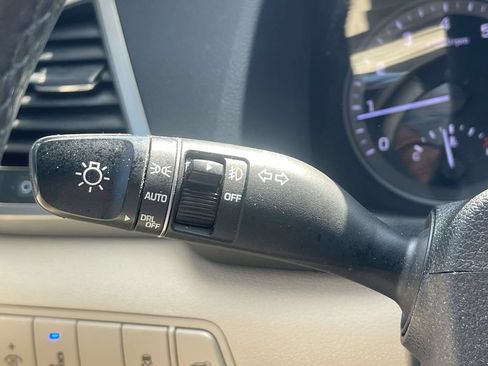 Used 2018 Hyundai Tucson Value FWD image 27