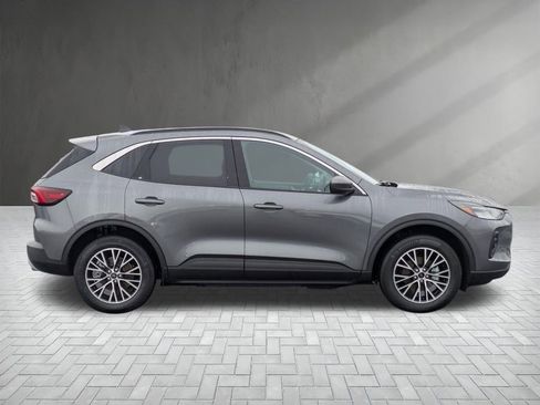 New 2024 Ford Escape SE image 10