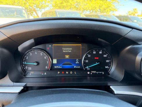 Used 2022 Ford Explorer XLT w/ Equipment Group 202A RWD image 30