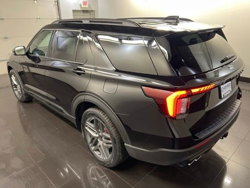 New 2026 Ford Explorer ST w/ Sun And Sound Package image 4
