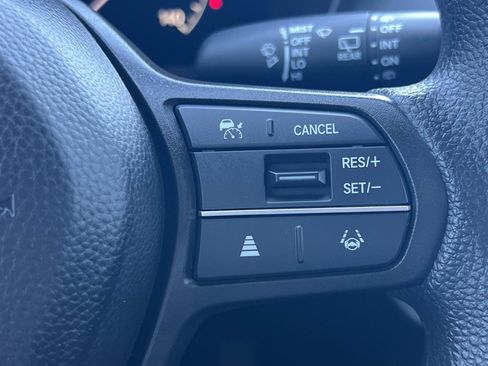 Certified 2025 Honda HR-V LX image 10