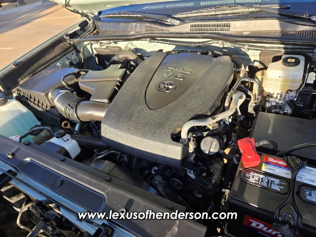 Used 2022 Toyota Tacoma TRD Off-Road AWD/4WD image 19