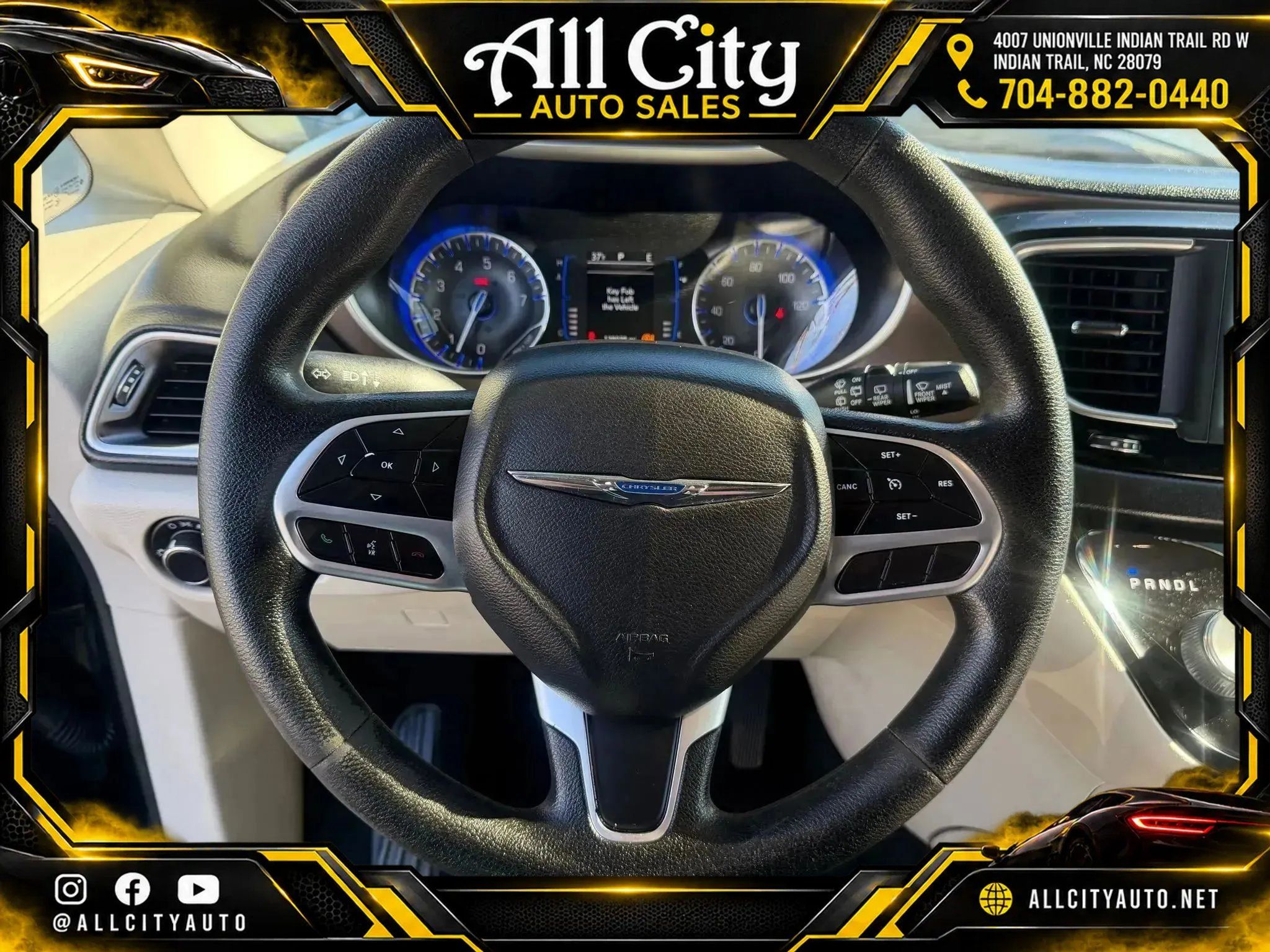 Used 2020 Chrysler Voyager Lxi FWD image 15
