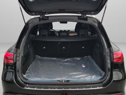 Certified 2026 Mercedes-Benz GLC 300 GLC 300 image 9